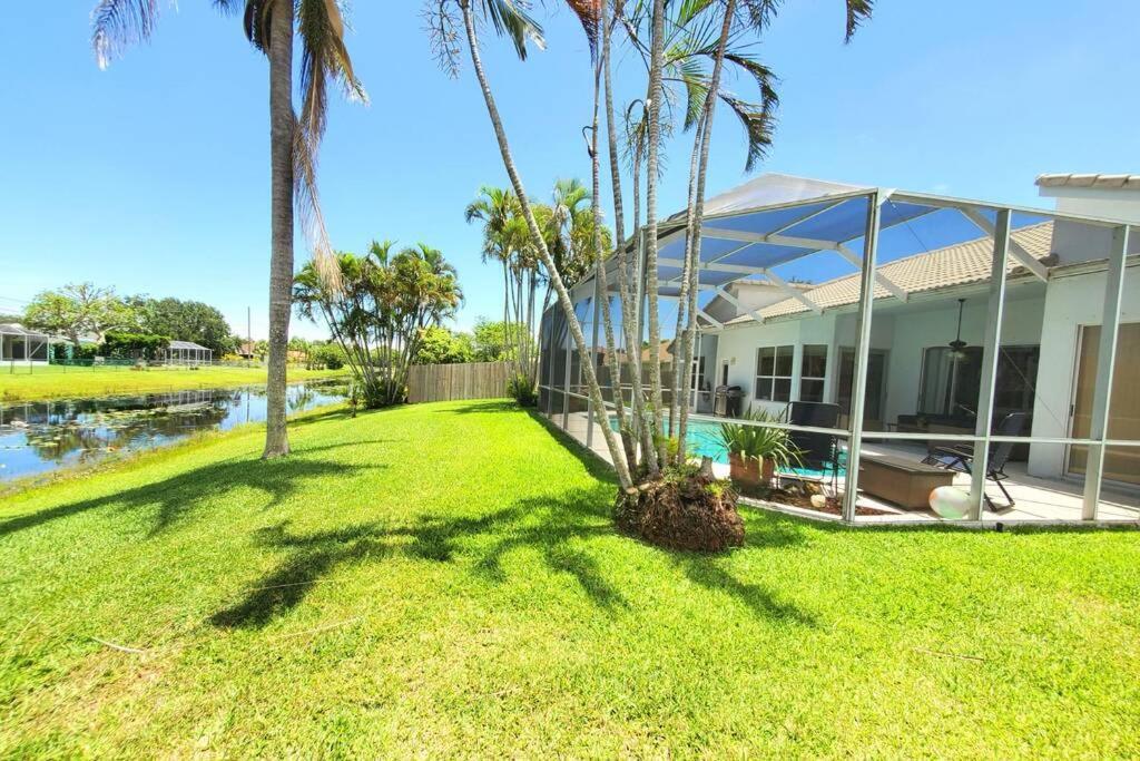 Our Beautiful Florida Vacation Home With Heated Pool Port St. Lucie Bagian luar foto