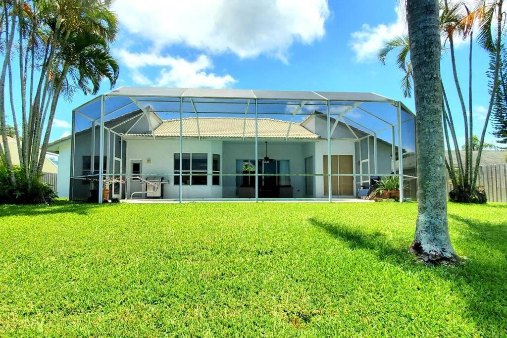 Our Beautiful Florida Vacation Home With Heated Pool Port St. Lucie Bagian luar foto