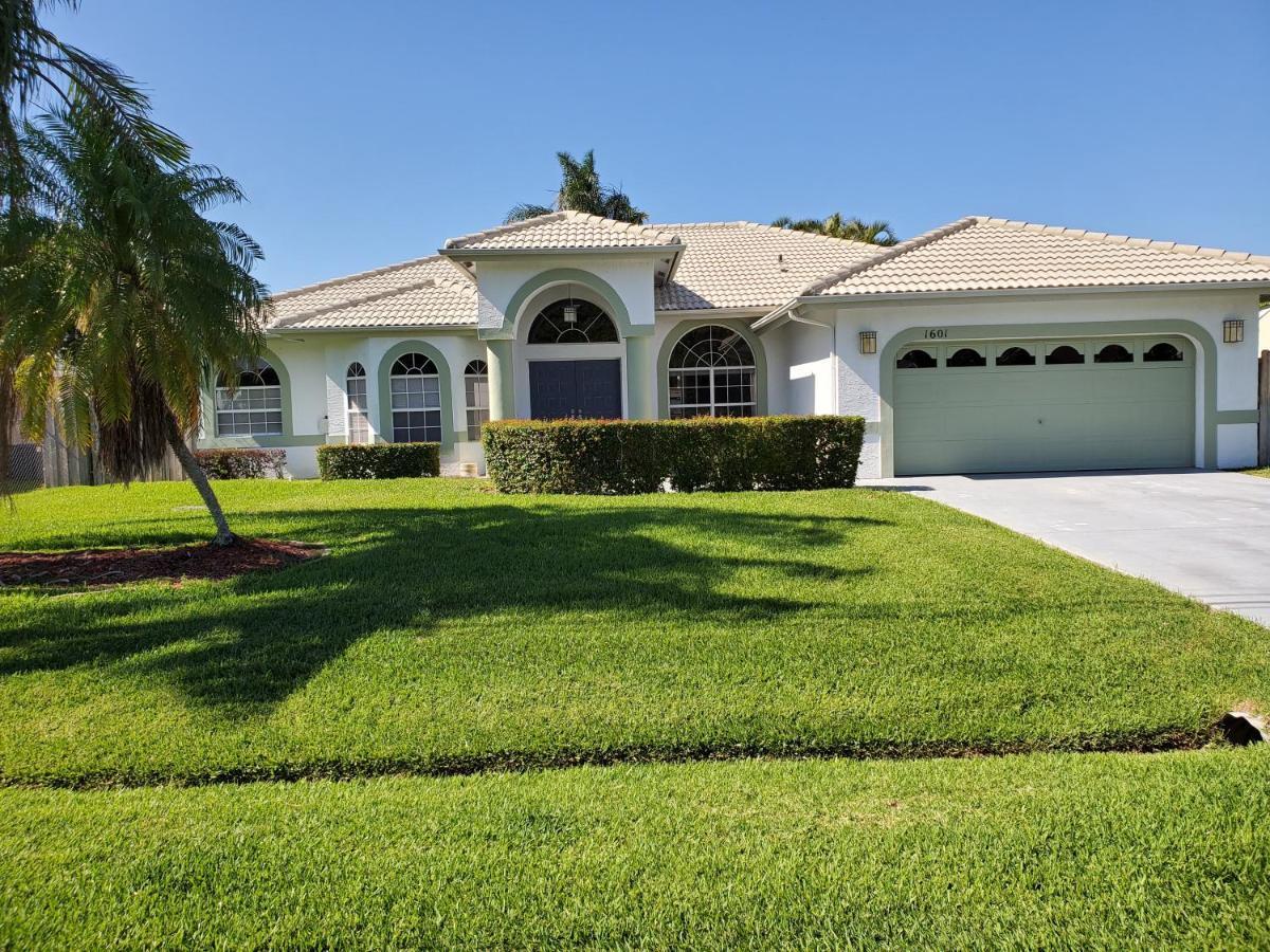 Our Beautiful Florida Vacation Home With Heated Pool Port St. Lucie Bagian luar foto