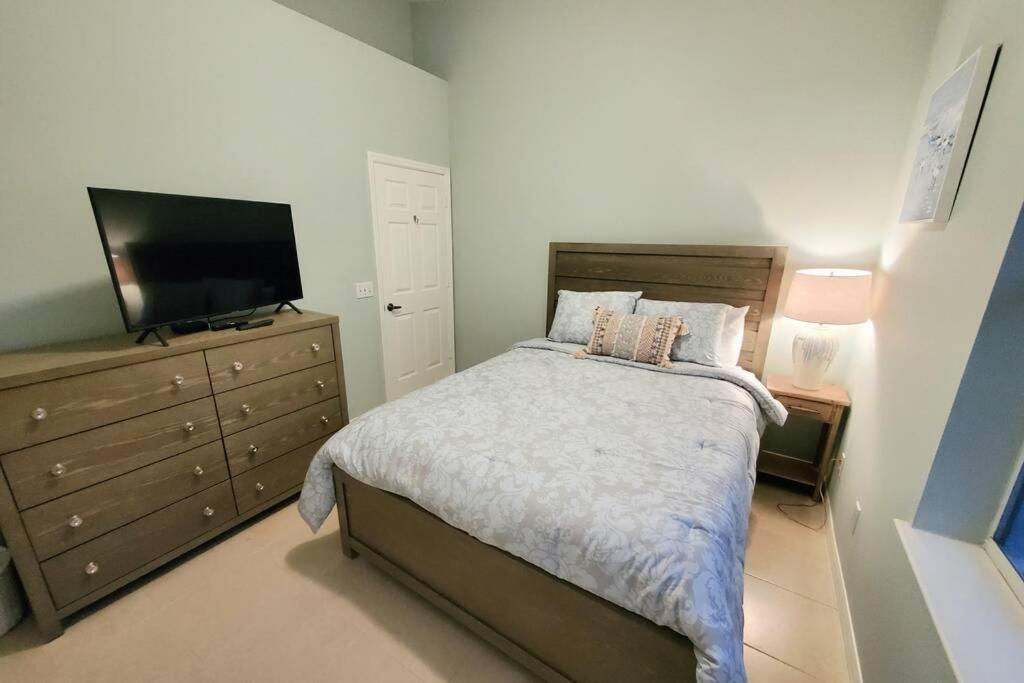 Our Beautiful Florida Vacation Home With Heated Pool Port St. Lucie Bagian luar foto