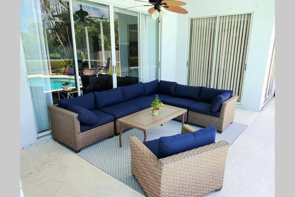 Our Beautiful Florida Vacation Home With Heated Pool Port St. Lucie Bagian luar foto